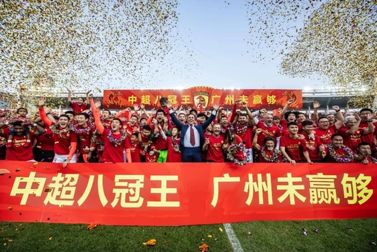 德转更新西甲身价：贝林厄姆涨至1.8亿欧，与哈姆并列今天德国转会市场更新西甲球员身价，其中贝林厄姆身价涨至1.8亿欧，与哈兰德、姆巴佩并列世界第一。